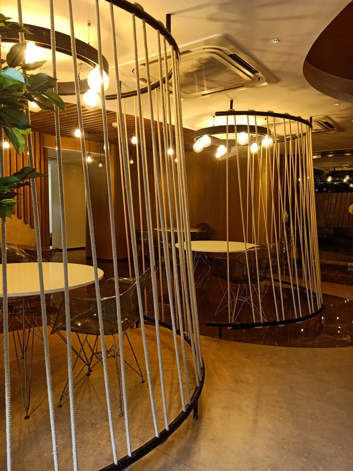 4 BHK Flats for Sale in Ng Eclat, Andheri West