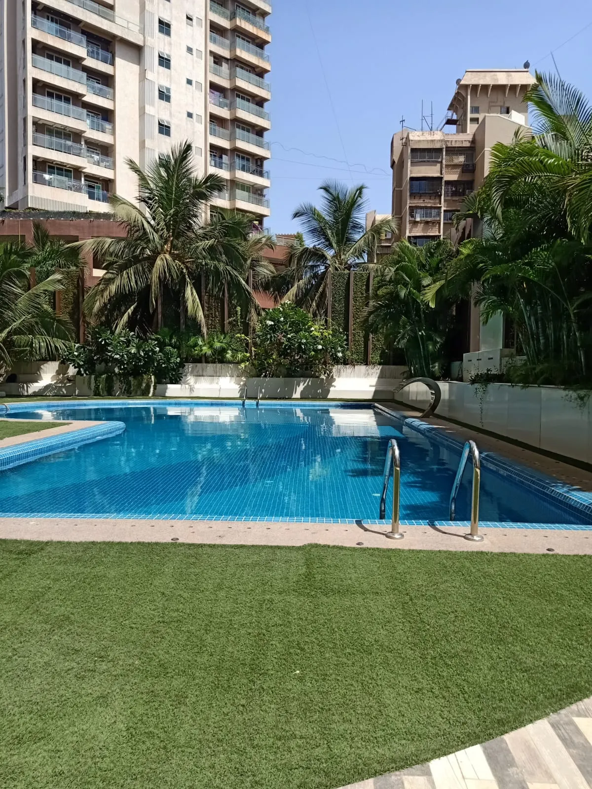4 BHK Flats for Sale in Ng Eclat, Andheri West