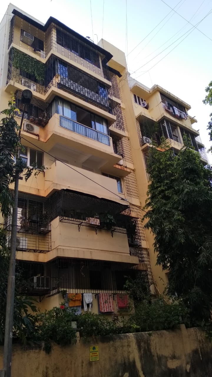 Sherly Queen, Bandra West