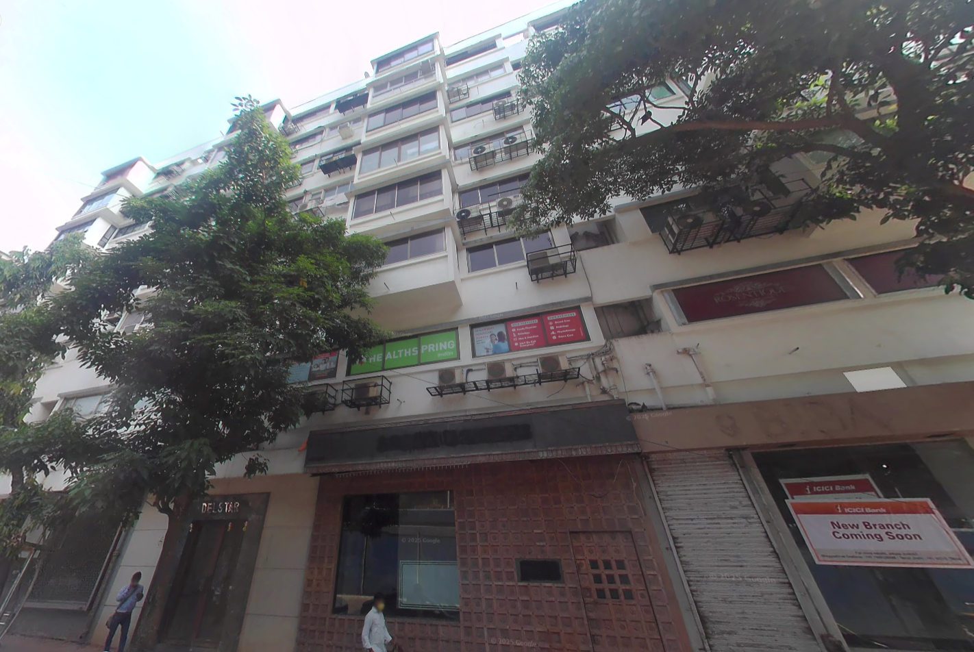 3 BHK Flats for Sale in Delstar, Kemps Corner