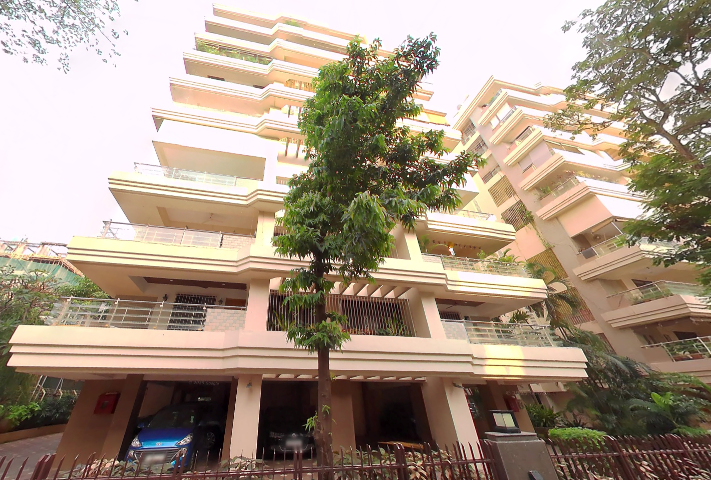 3 BHK Flats for Sale in Deepali , Bandra West