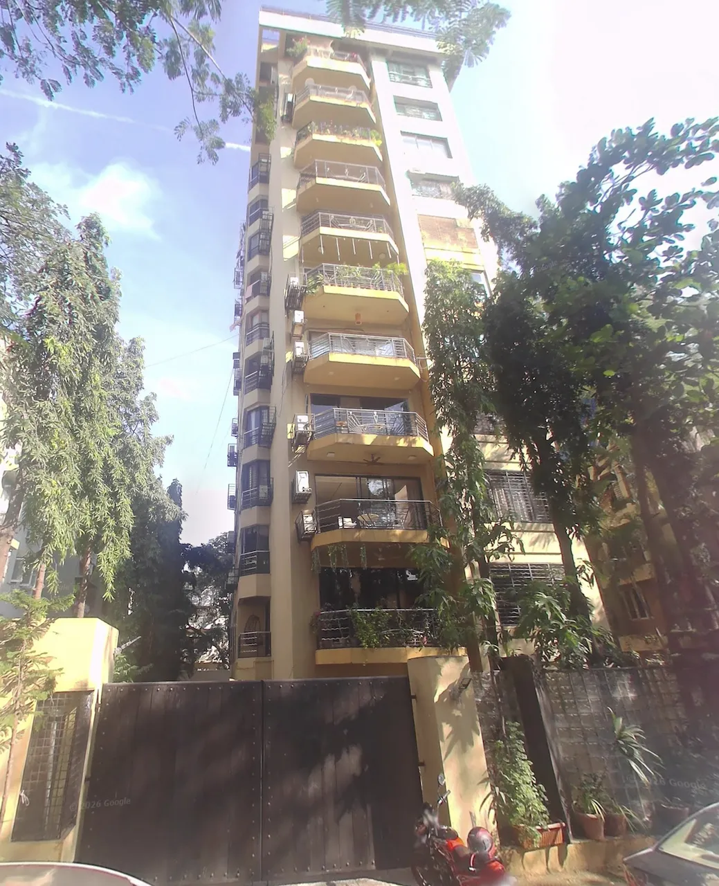 3 BHK Furnished in Amardeep Building , Santacruz West