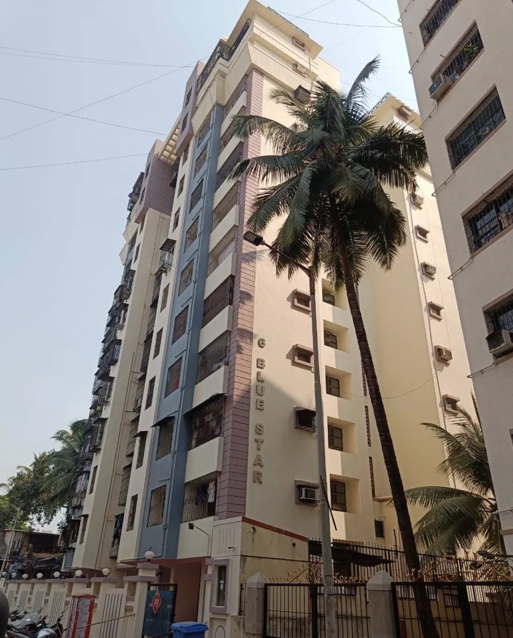 2 BHK Blue Star, Andheri West — for Sale