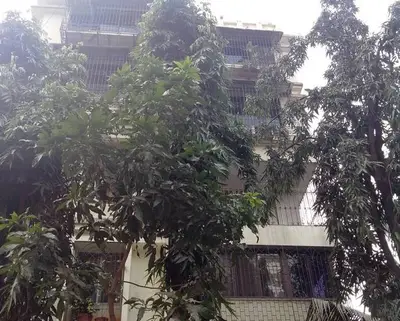 4 BHK Flats for Sale in Chandralok, Khar West