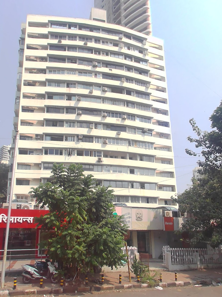 2 BHK in Crystal Building , Peddar Road