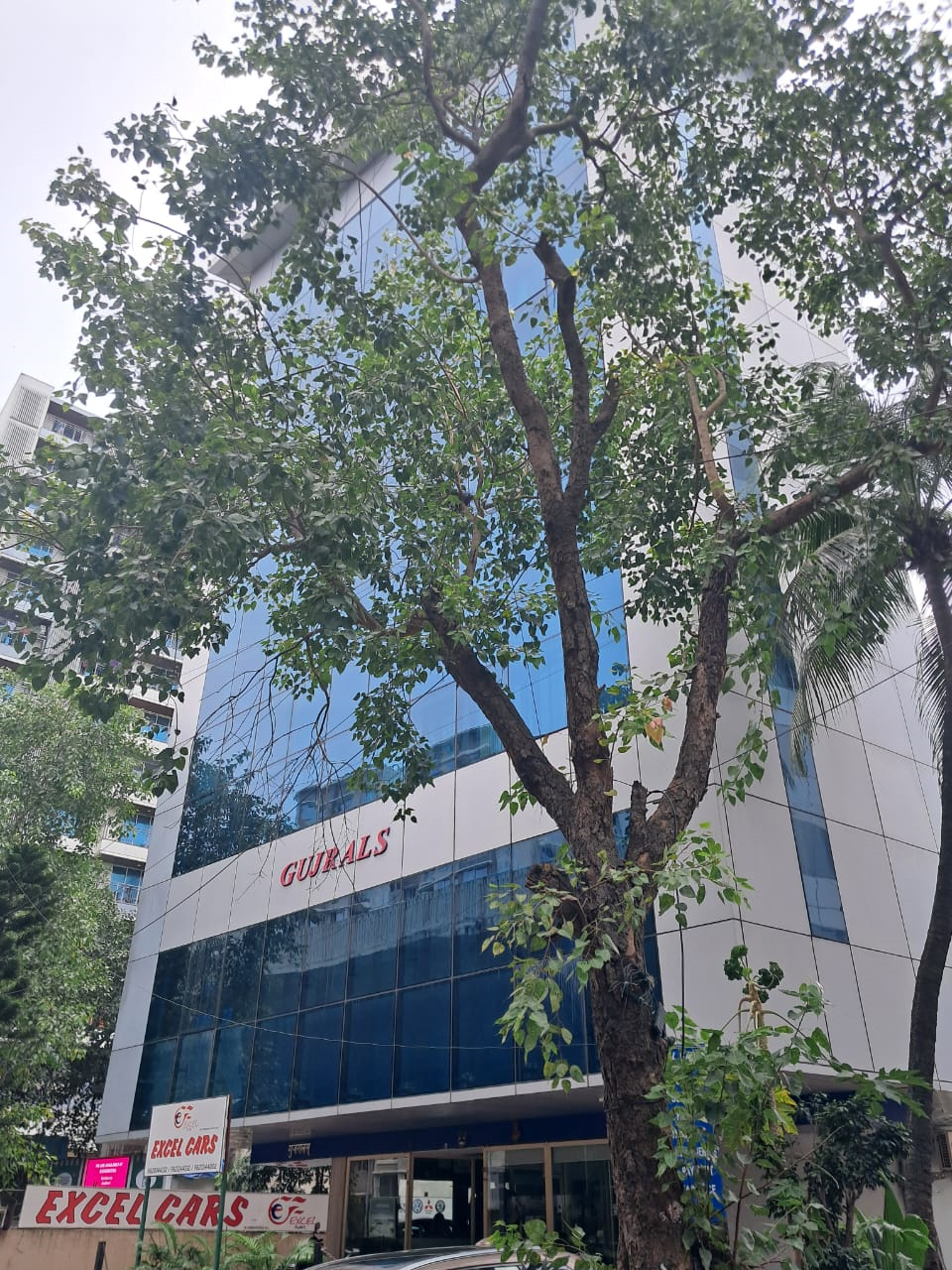 Office Space Offices on Rent in Gujral House, Santacruz East