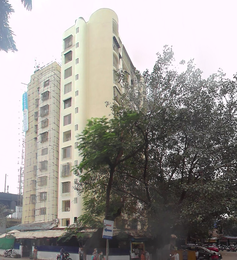 2 BHK Semi Furnished in Maruti Towers , Kandivali East