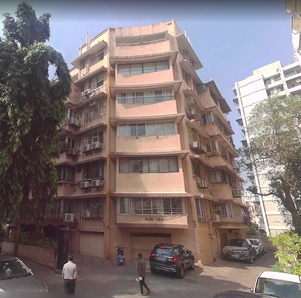 2 BHK Semi Furnished in Park View , Walkeshwar