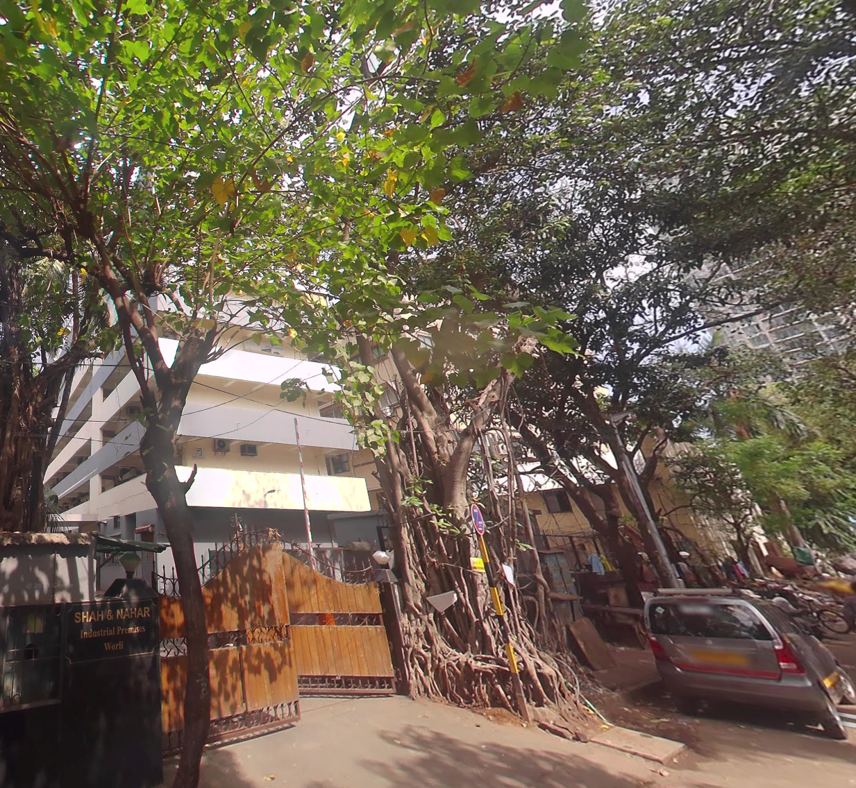 Office Space Shah And Nahar Industrial Premises for Rent in Worli