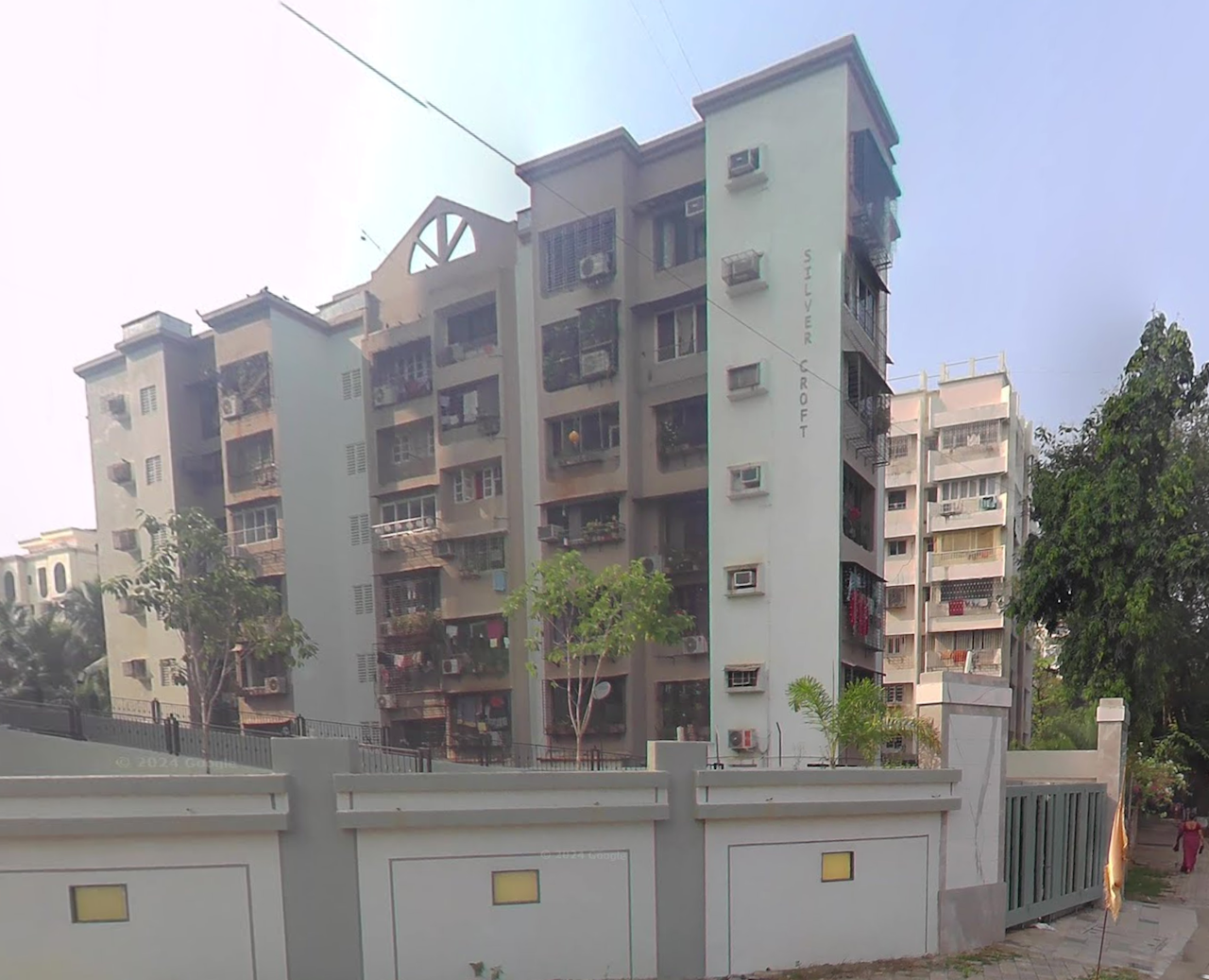 2 BHK Flats on Rent in Silver Croft, Andheri West