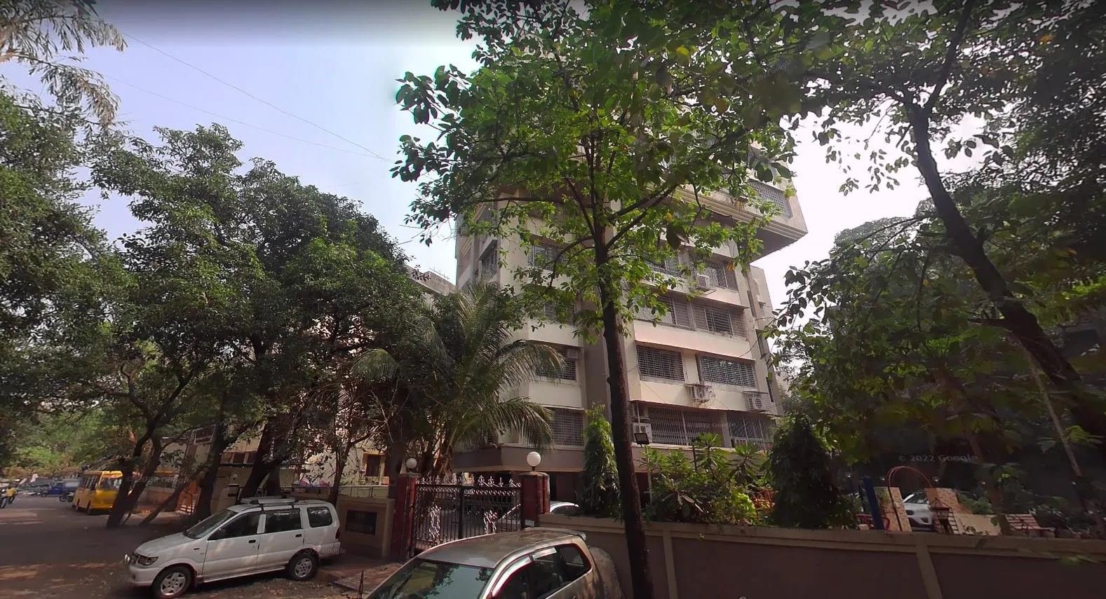 3 BHK Flats on Rent in Twin Apartments, Malad West