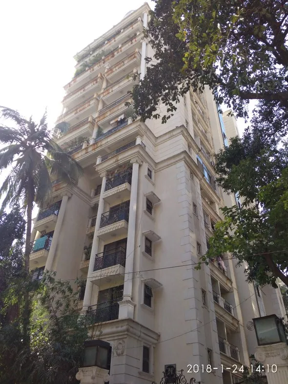 4 BHK Flats on Rent in 10 Central Avenue, Santacruz West