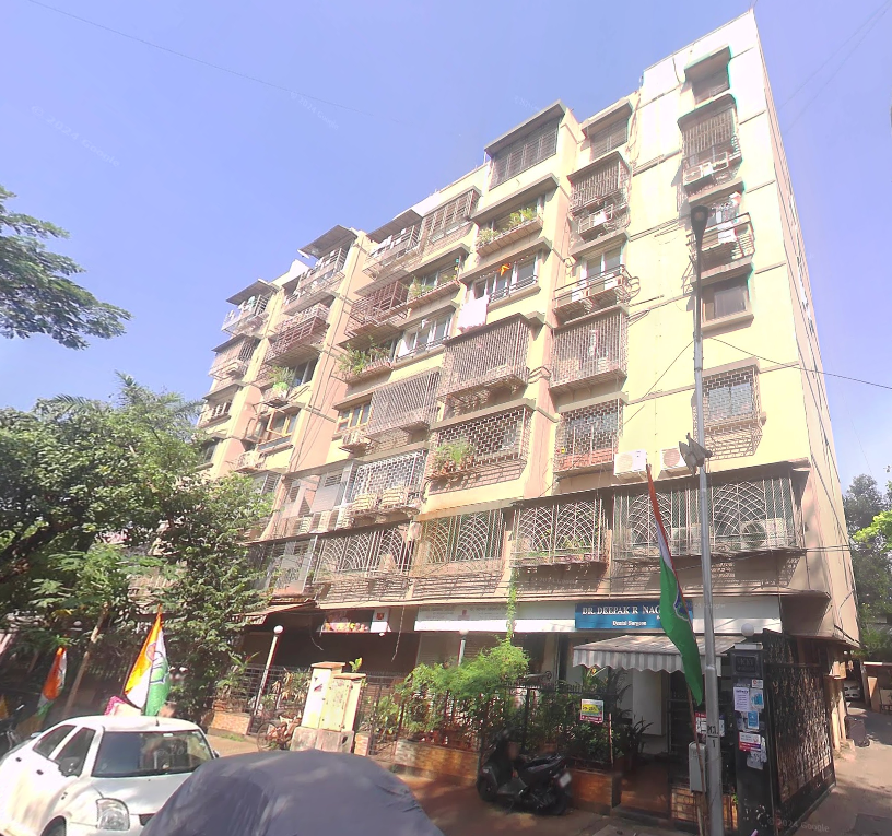 4 BHK Semi Furnished in Vicky Apartment , Prabhadevi - Photo 2