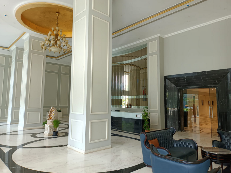 3 BHK Semi Furnished in Lotus Enpar , Lower Parel - Photo 4