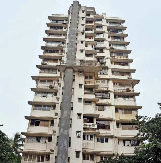 4 BHK Flats for Sale in Concorde, Bandra West