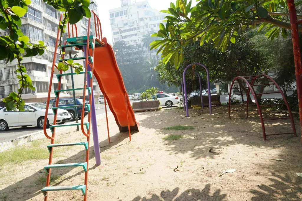 1 BHK Flats on Rent in Deccan Apartment, Khar West