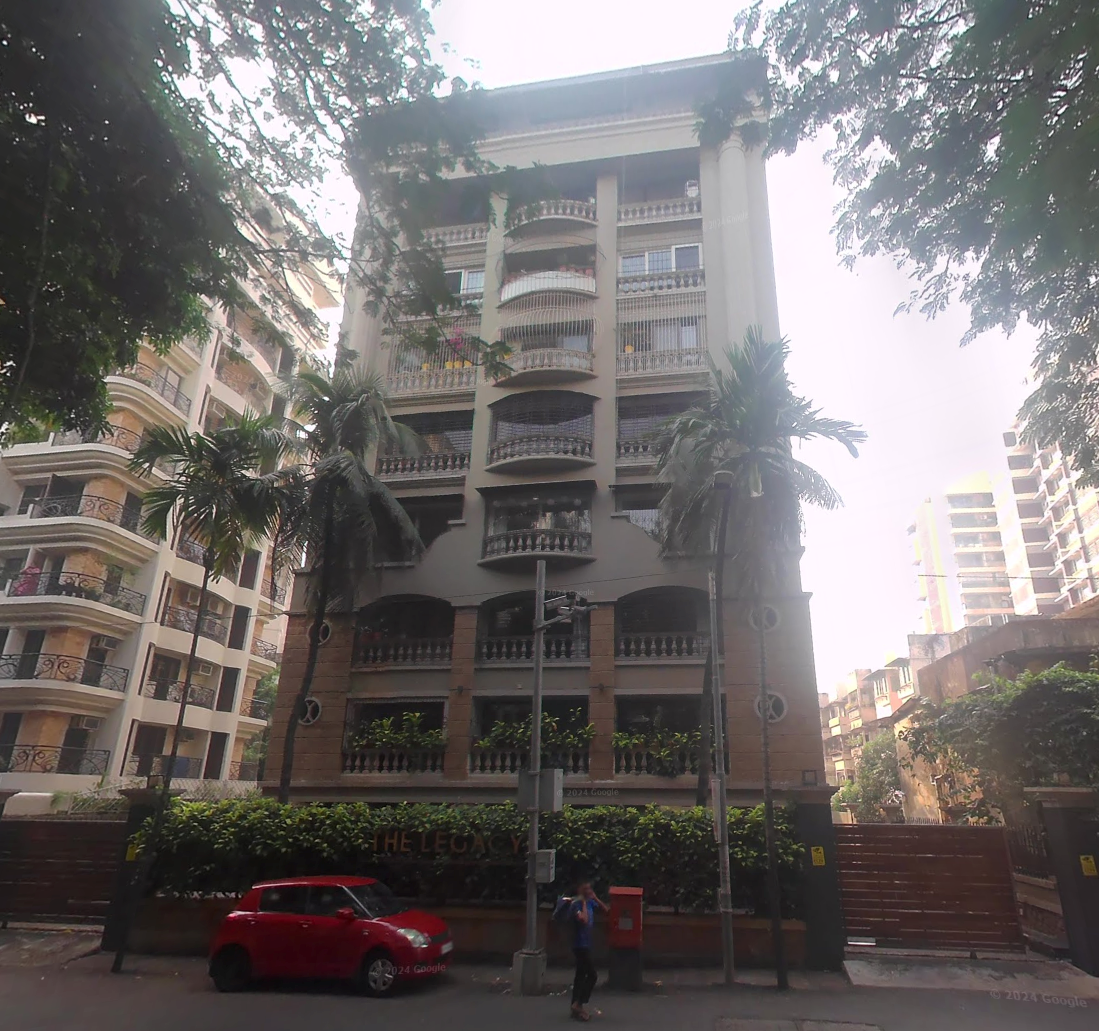4 BHK Flats for Sale in Legacy Building, Bandra West