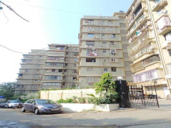 4 BHK Semi Furnished in Dhun Apartments , Worli