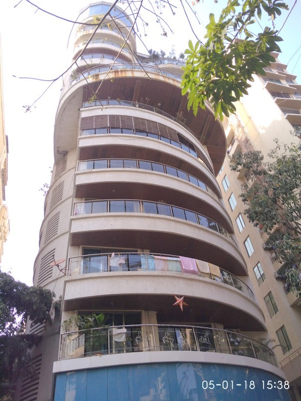 3 Anupama, Khar West — for Rent
