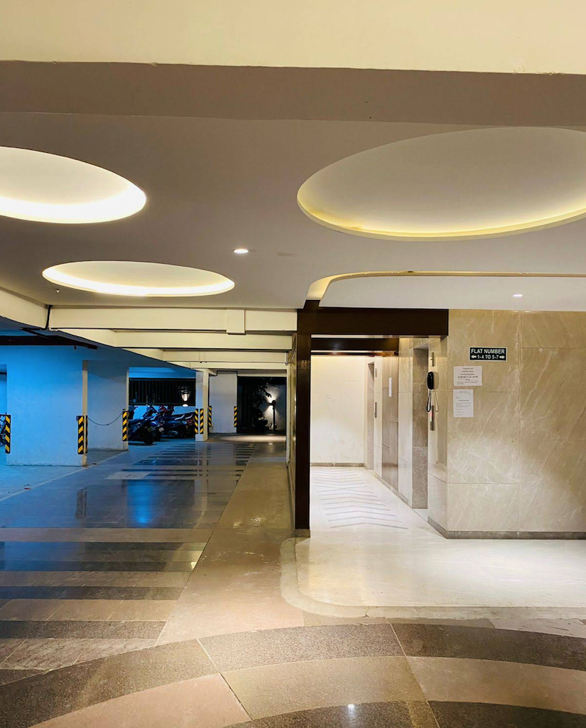 3 - Romell Amore, Andheri West