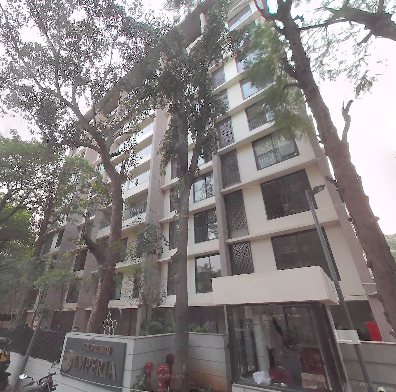 2 Flats on Rent in Kalpataru Imperia, Santacruz West