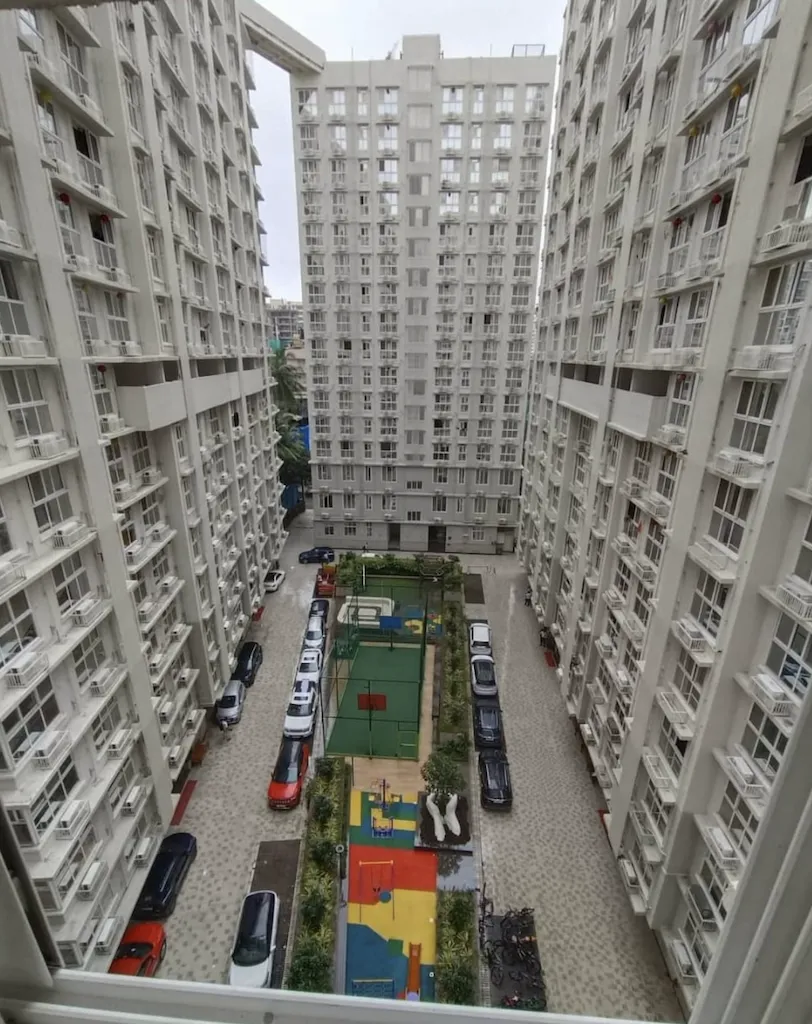 10 - Platinum Life, Andheri West