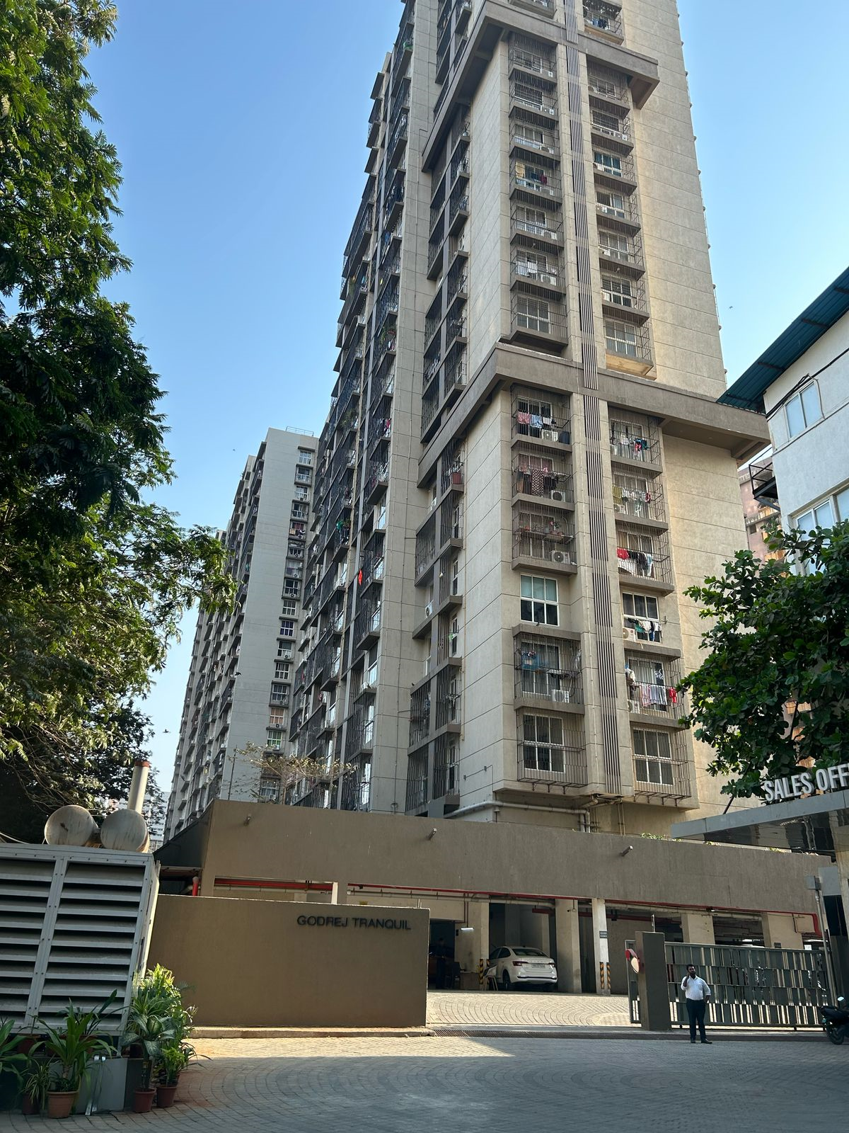 1 BHK Semi Furnished in Godrej Tranquil , Kandivali East