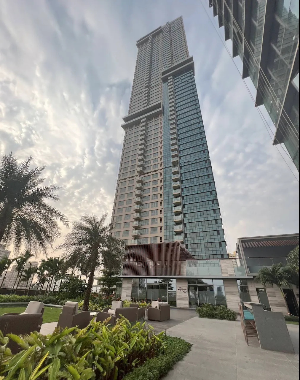 5 BHK Auris Serenity 3, Malad West — for Sale — photo 2