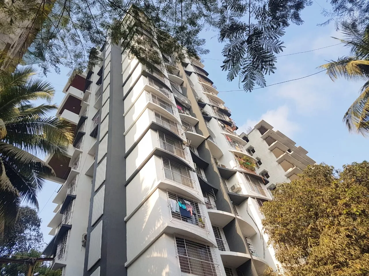 2 BHK Flats for Sale in Basera, Andheri West