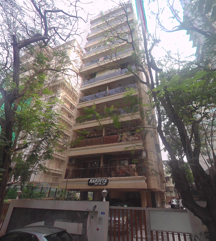4 BHK Flats for Sale in Nandita Apartment, Bandra West