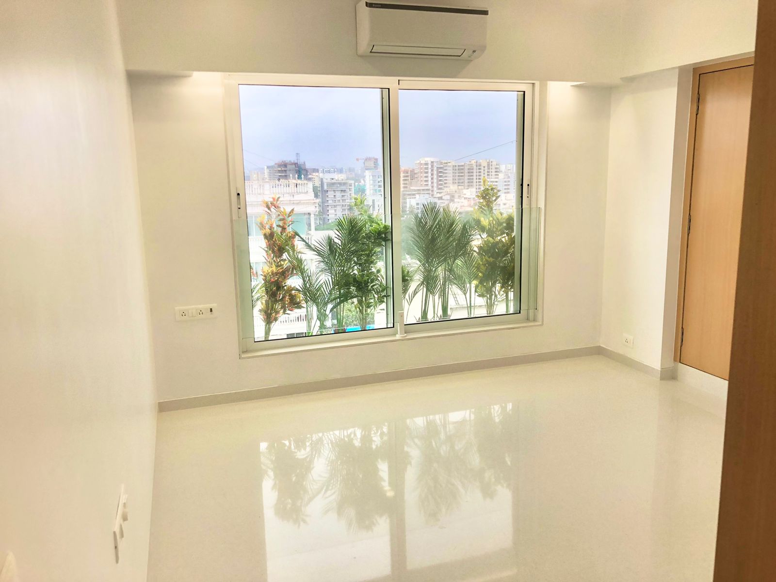 Building11 - Trinity Luxury Residences, Khar West