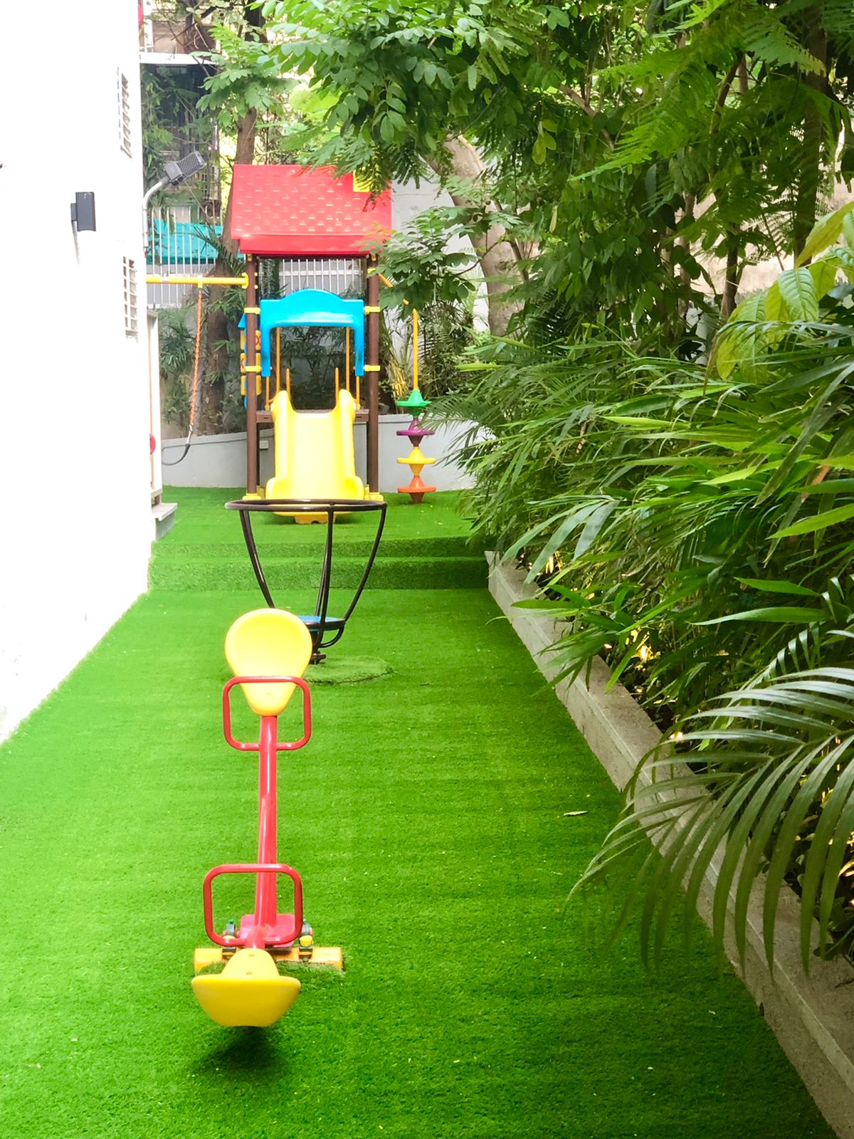 5 BHK Flats on Rent in Trinity Luxury Residences, Khar West