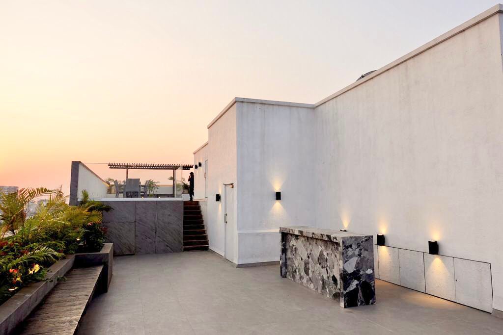 Building7 - Trinity Luxury Residences, Khar West