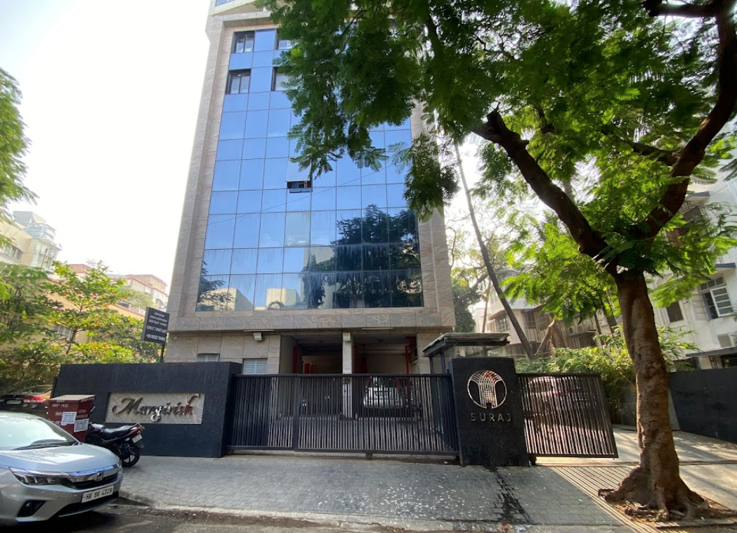 4 BHK Flats on Rent in Mangirish Apartment, Dadar West