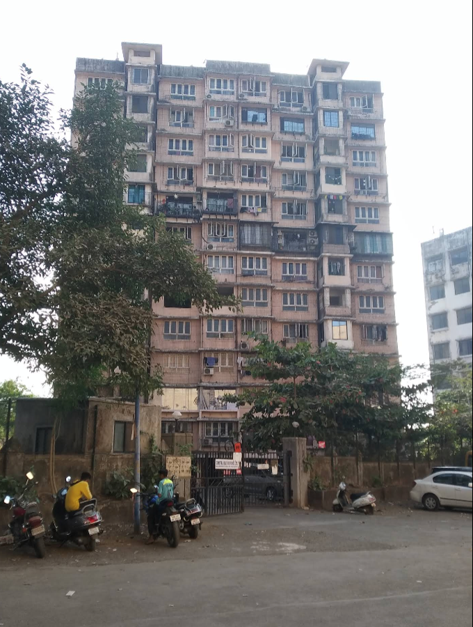 3 BHK Flats for Sale in Crystal Isle Apartment, Goregaon East