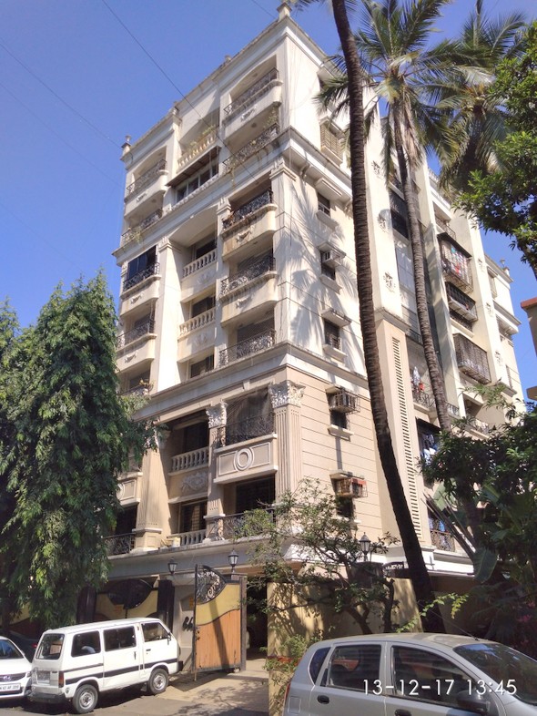 3 BHK Semi Furnished in Ebony , Bandra West