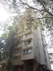 3 BHK Flats on Rent in Green Mansion, Santacruz West