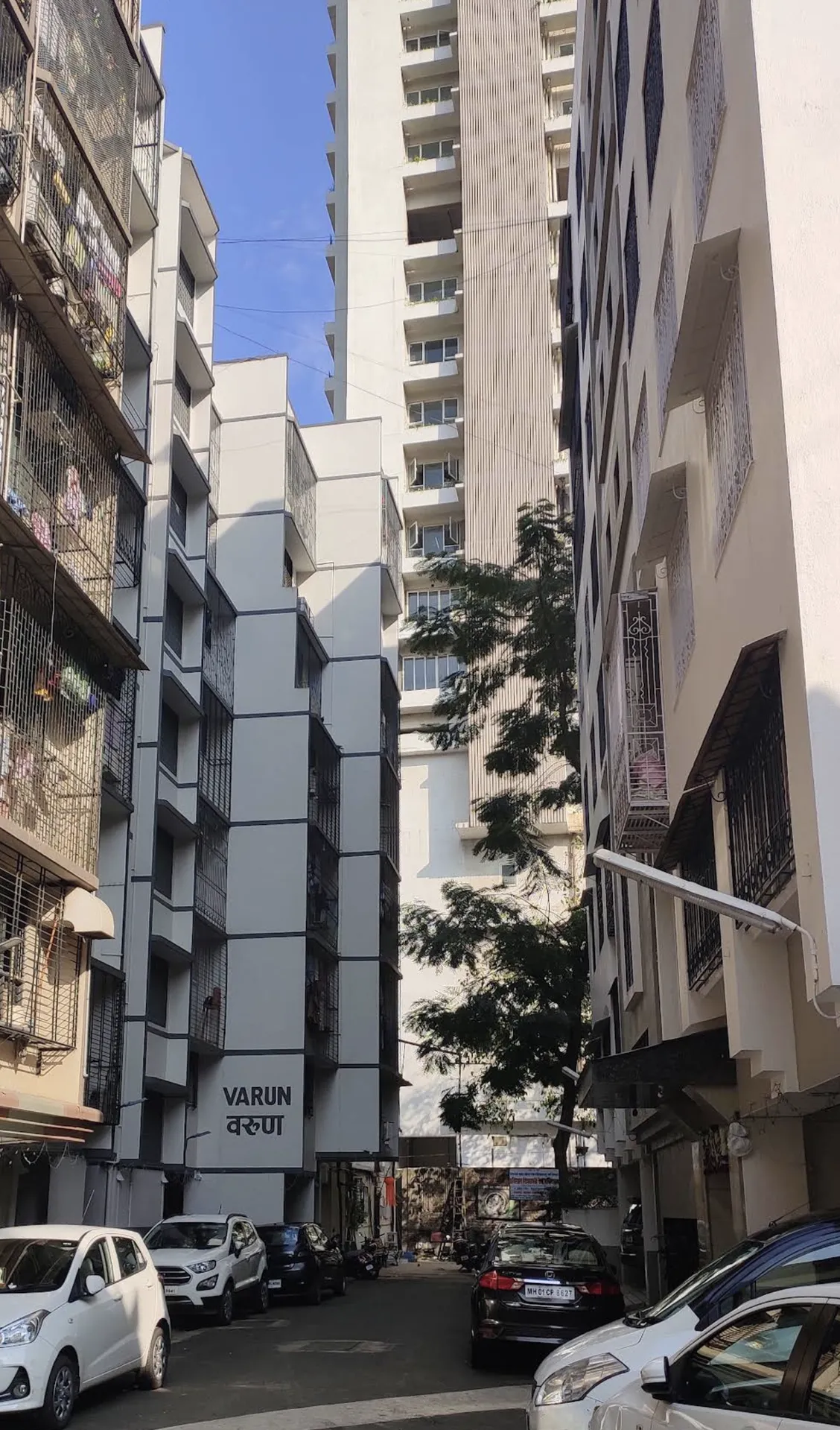 4.5 BHK Varun Apartment, Parel — for Sale — photo 2