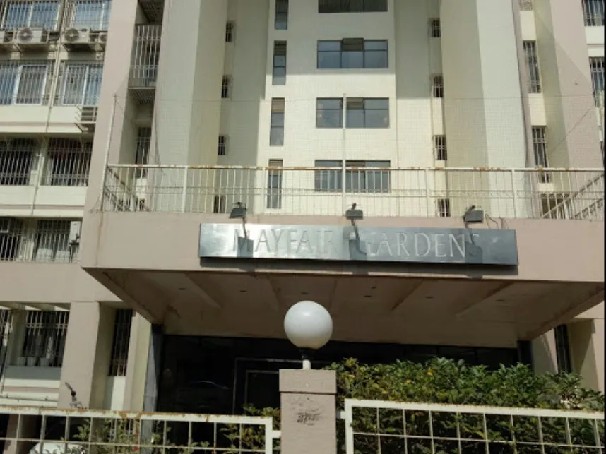 2 BHK Flats for Sale in Mayfair Gardens, Andheri West