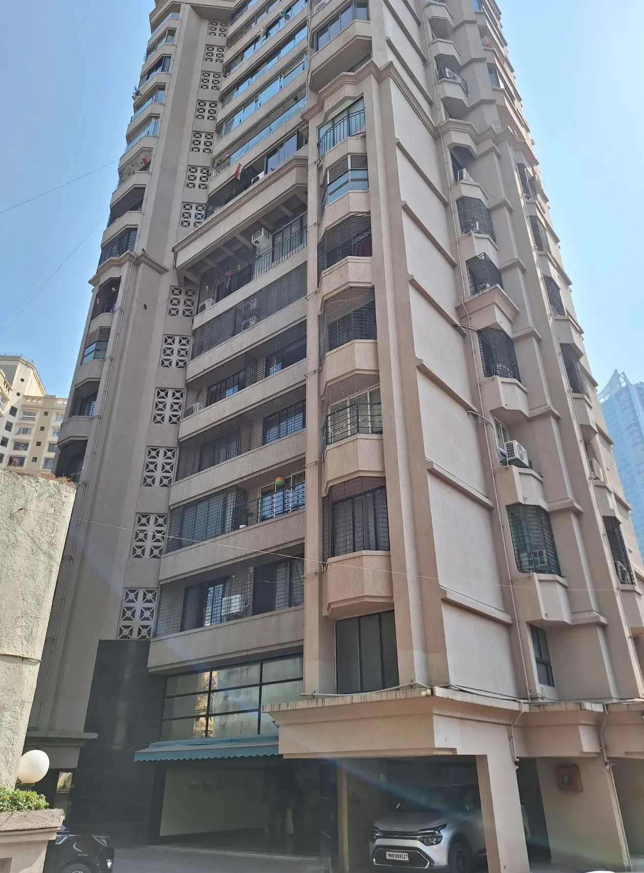 Kuber Tower, Prabhadevi