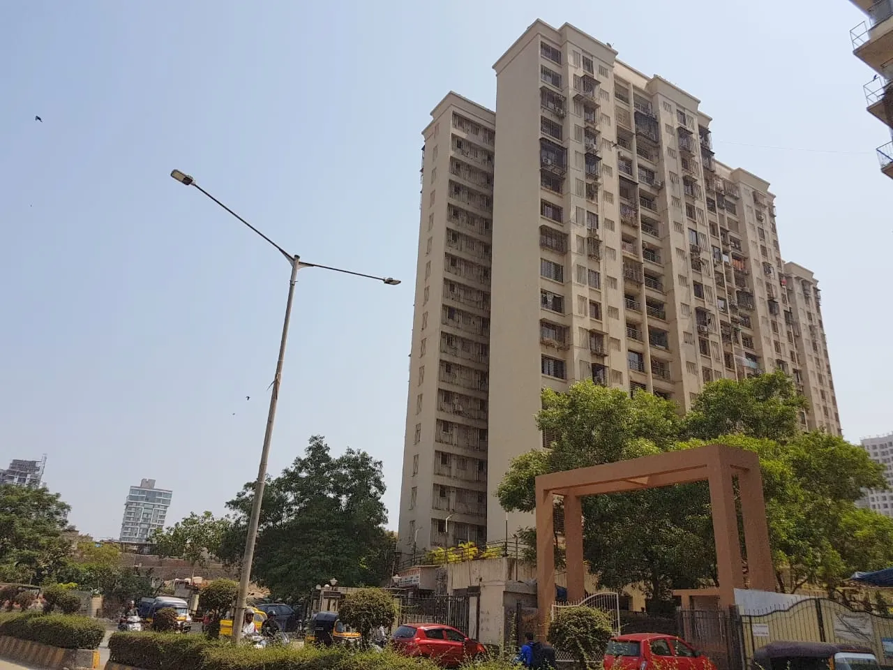 2 BHK Flats for Sale in Evershine Embassy, Andheri West