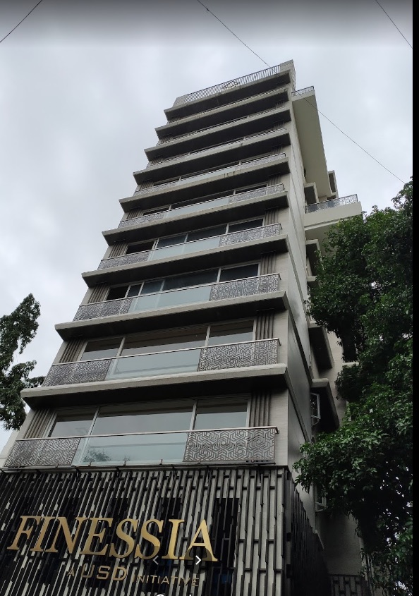 Finessia, Bandra West