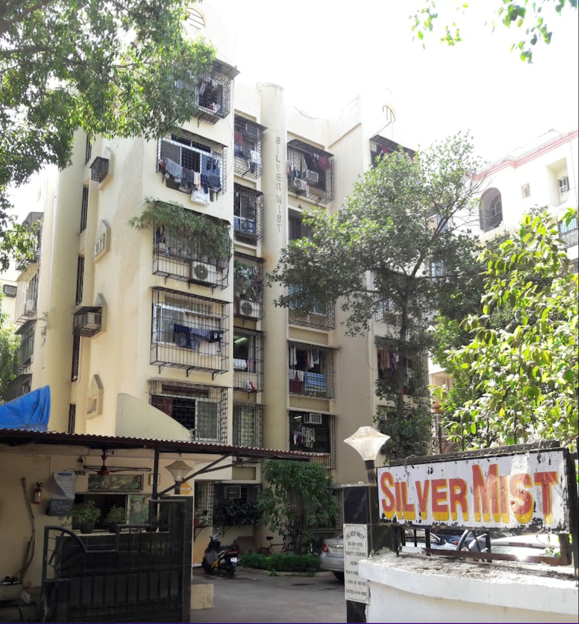 2 BHK Flats for Sale in Silver Mist CHS, Andheri West
