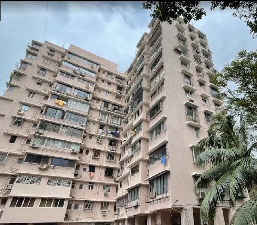2 BHK Flats for Sale in Himalaya Building, Worli