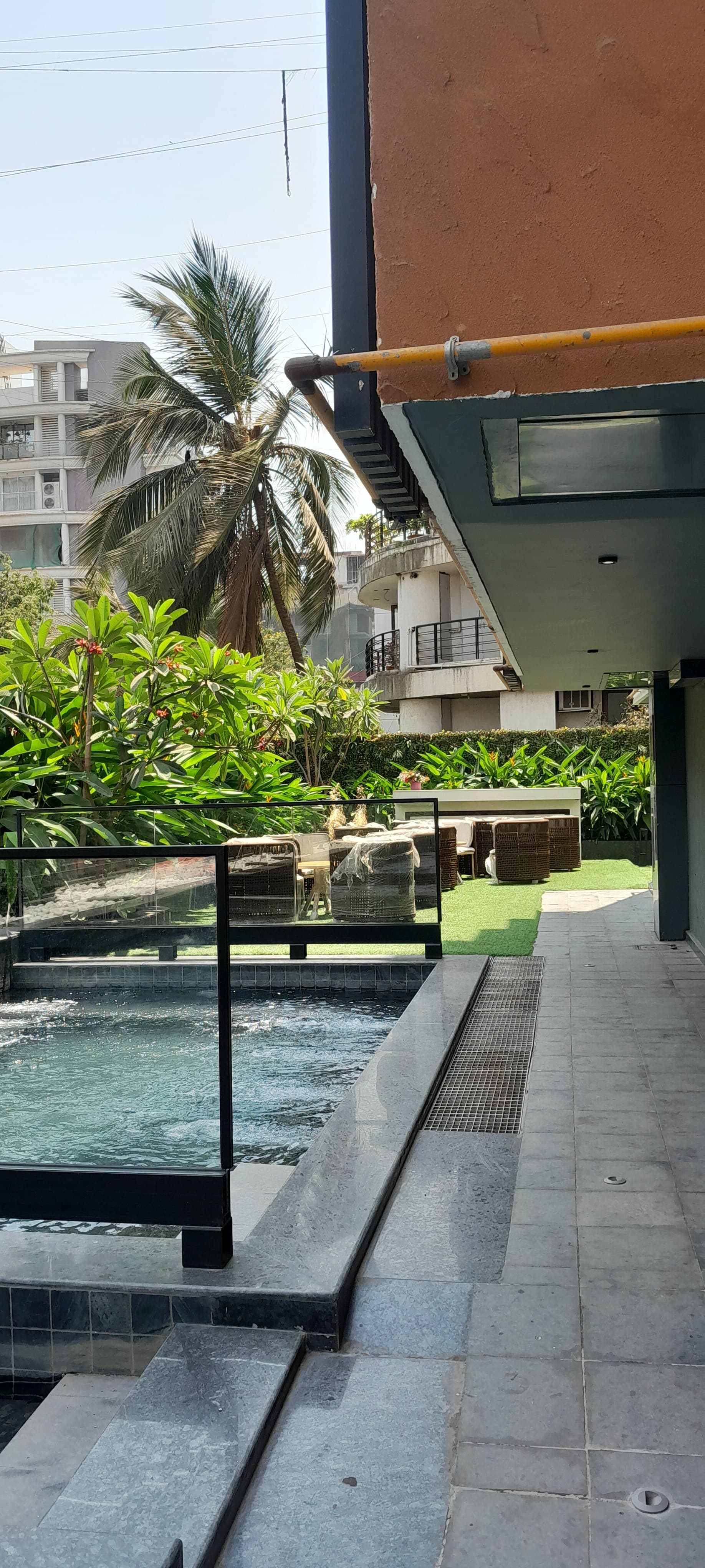 3 BHK Semi Furnished in Mayfair Muse , Khar West - Photo 3