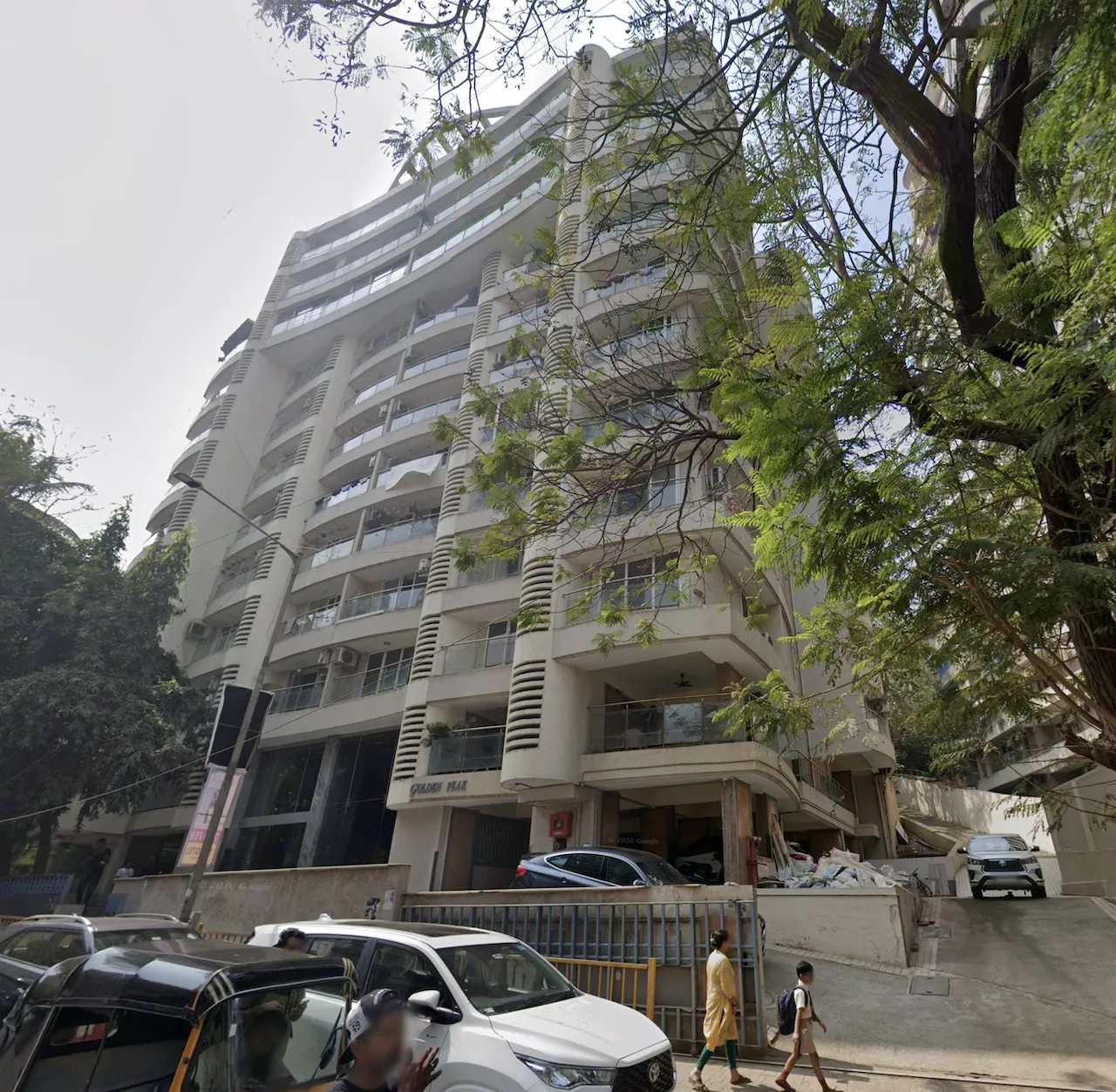 4 - Golden Peak, Bandra