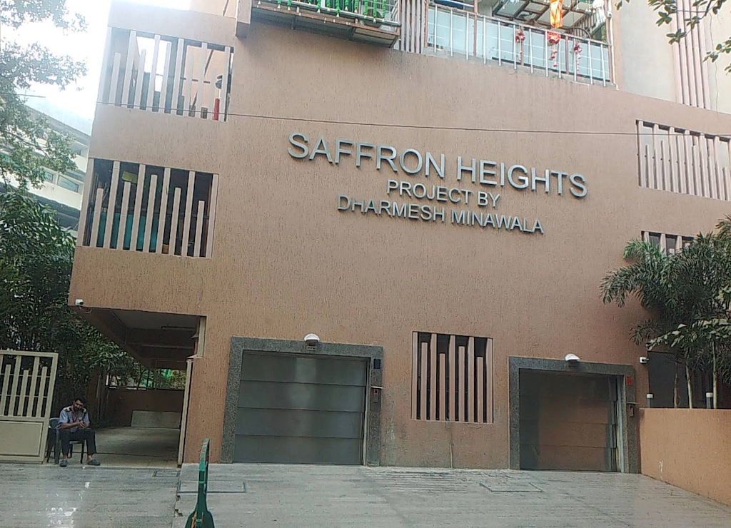 2 BHK Flats for Sale in Saffron Heights, Andheri West