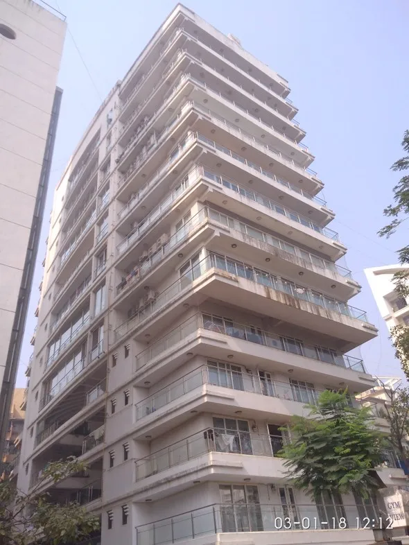 3 BHK Flats on Rent in Gym View, Khar West