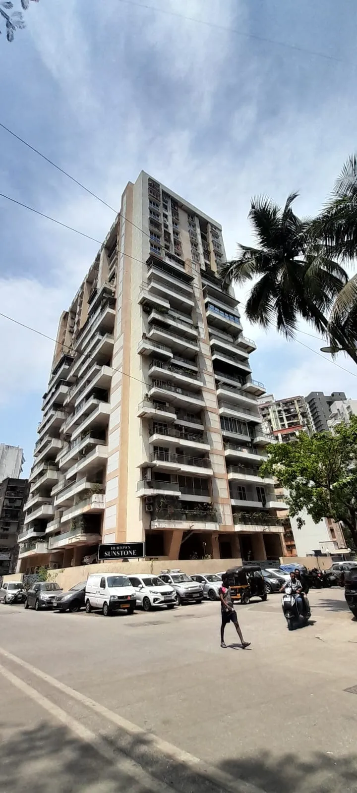 2 BHK Flats on Rent in Hubtown Sunstone, Bandra East