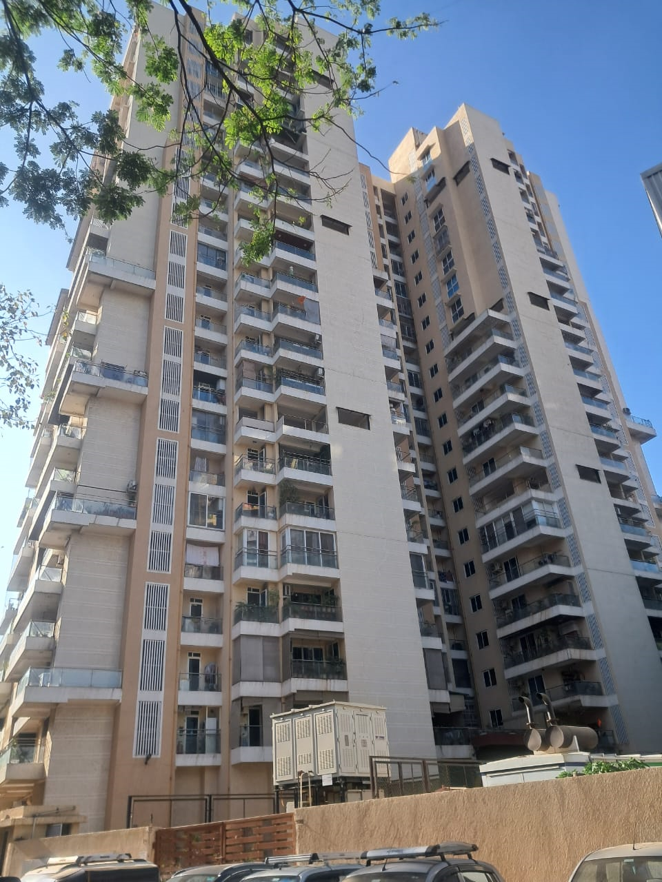 3 BHK Semi Furnished in Hubtown Sunstone , Bandra East - Photo 4